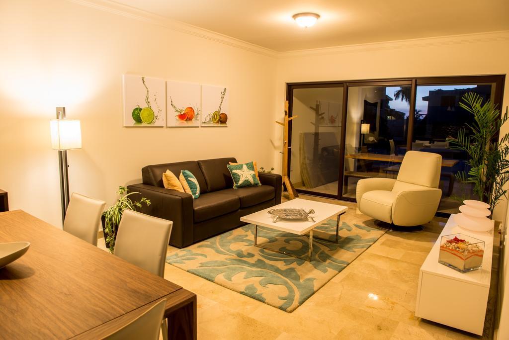 Palmaruba Condos Palm Beach Номер фото